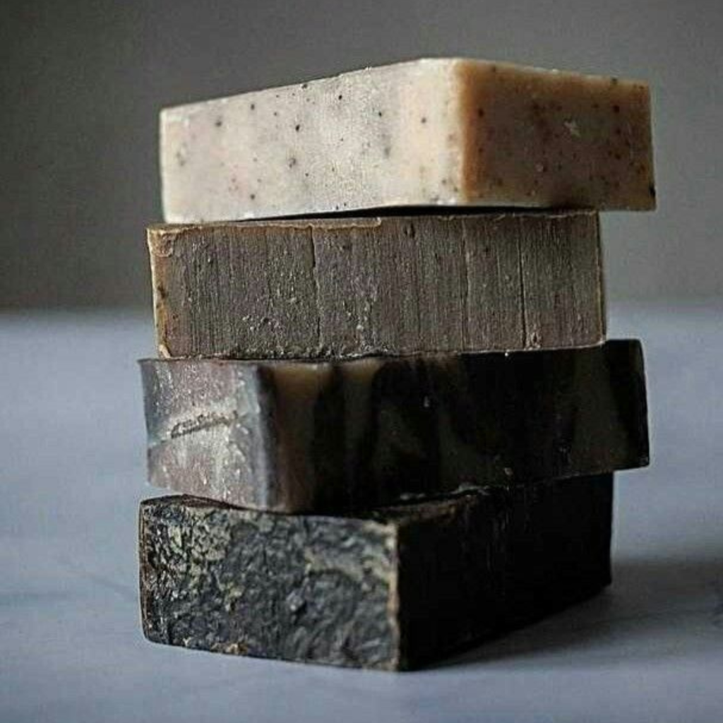 Logo Turismo Viajes Minimalista Simple Blanco y Negro (20)