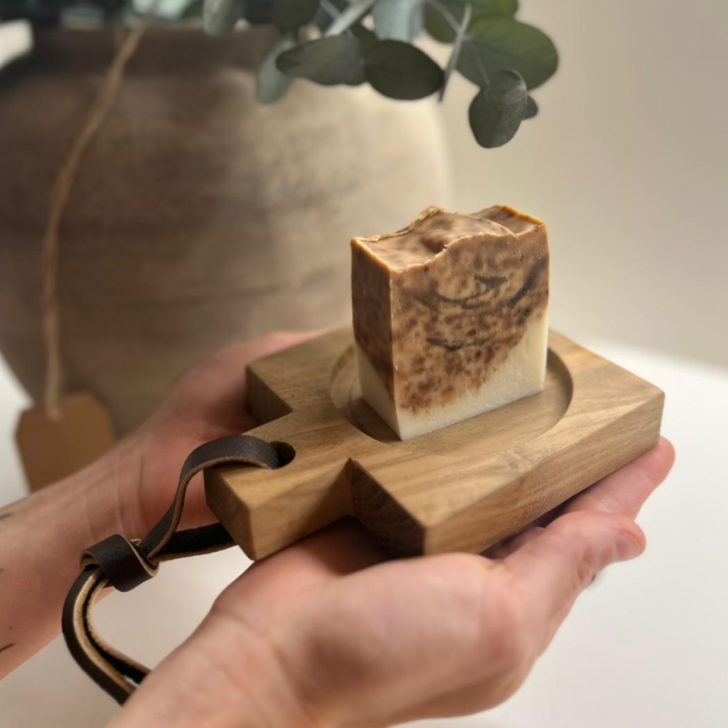 Logo Turismo Viajes Minimalista Simple Blanco y Negro (9)